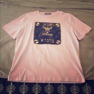 MCM Men’s Brass Plate Tee Soft Pink Size XL